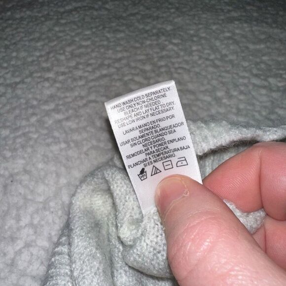 Vince Camuto Women’s Small Cozy Turtleneck Sweater Light Gray Super Soft NWT - Picture 8 of 12